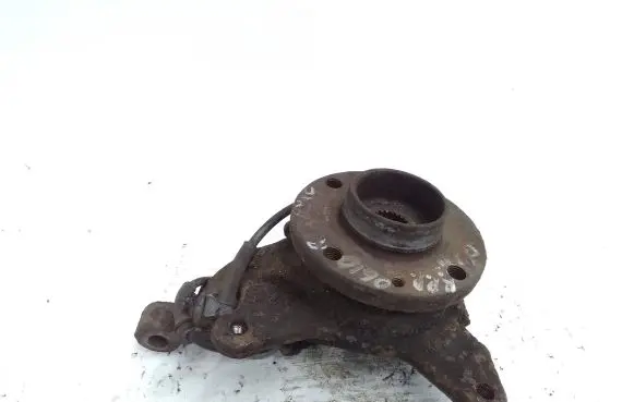 Renault Scenic I Front wheel hub spindle knuckle