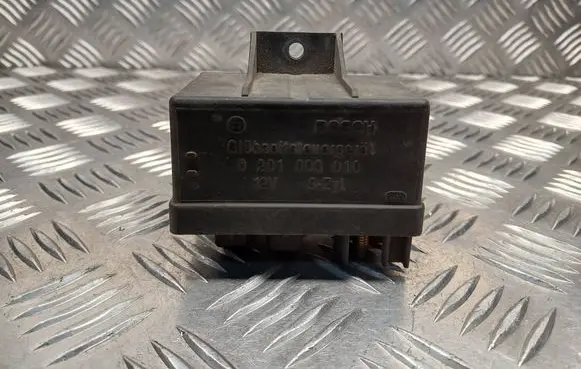 Alfa Romeo 156 Glow plug pre-heat relay 0281003010
