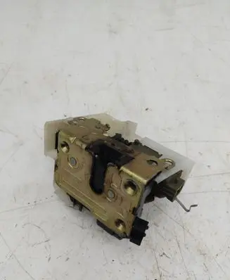 Renault Megane I Front door lock