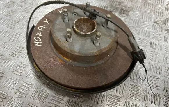 Opel Mokka X Rear wheel hub