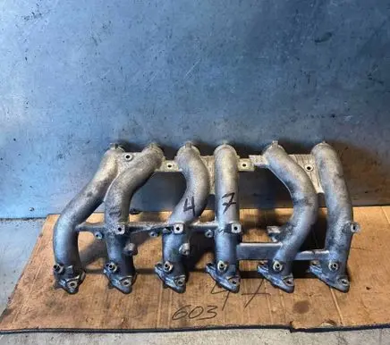 Mercedes-Benz E W124 Intake manifold 6031410401
