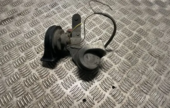 Mitsubishi Pajero Horn signal