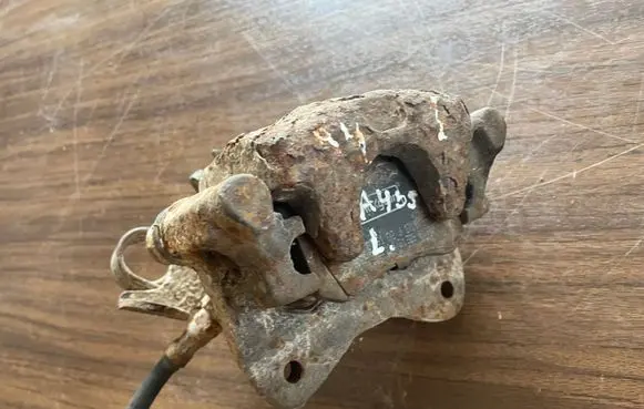 Audi A4 S4 B5 8D Rear brake caliper