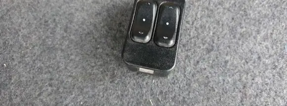 Opel Zafira A Electric window control switch 90561088