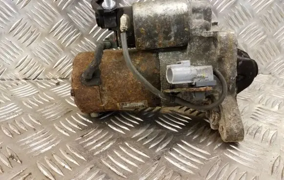 Mazda CX-7 Starter motor R2AH M001T30971