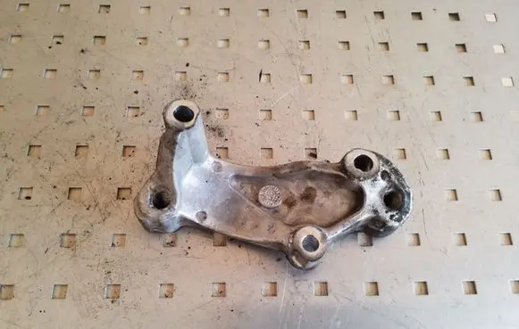 Nissan Qashqai+2 Engine mounting bracket 11253JD700