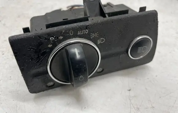 Mercedes-Benz E W211 Light switch 2115450104