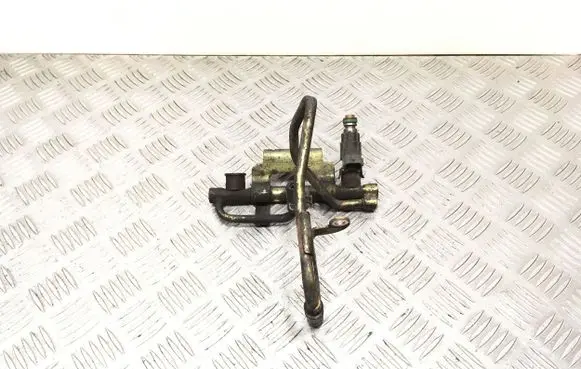 Subaru Legacy Fuel injector FBJC101 0014820