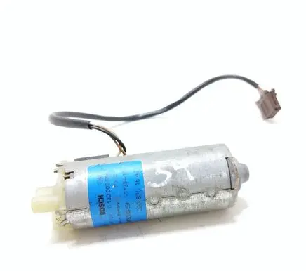 Mercedes-Benz S W220 Seat adjustment motor 2208201542 0130002568