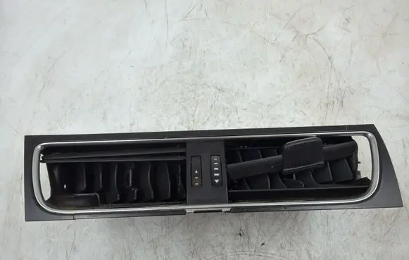 Audi A4 S4 B8 8K Dash center air vent grill 8T1820951B