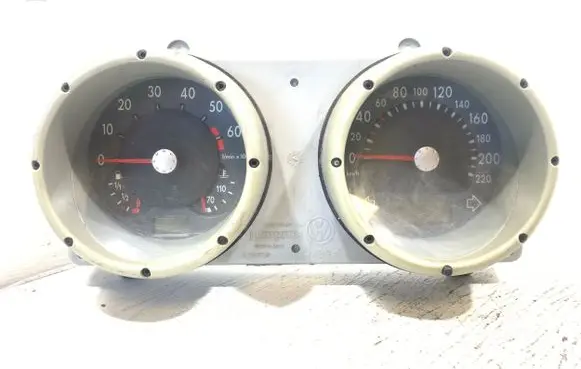 Volkswagen Polo III 6N 6N2 6NF Speedometer (instrument cluster) 5220301800 1036025070