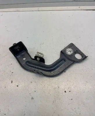 Renault Megane IV Fender mounting bracket 625123894R 3921