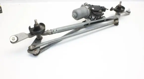 Opel Insignia B Front wiper linkage and motor 13471429