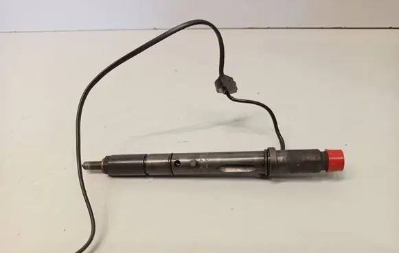 Audi A6 S6 C5 4B Fuel injector 0432133784 05913020G