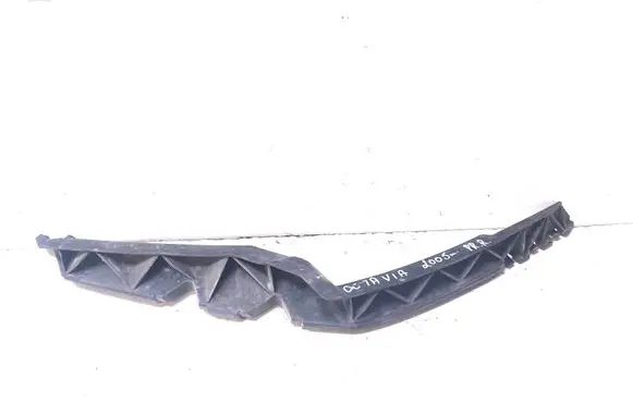 Skoda Octavia Mk2 (1Z) Front bumper mounting bracket 1Z0807184A