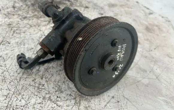 Nissan NV400 Power steering pump 8200357347