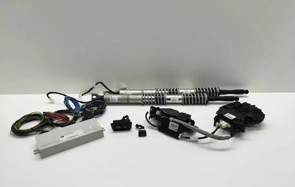 BMW 5 F10 F11 Tailgate hydraulic set 7304901 61357304901 918546100