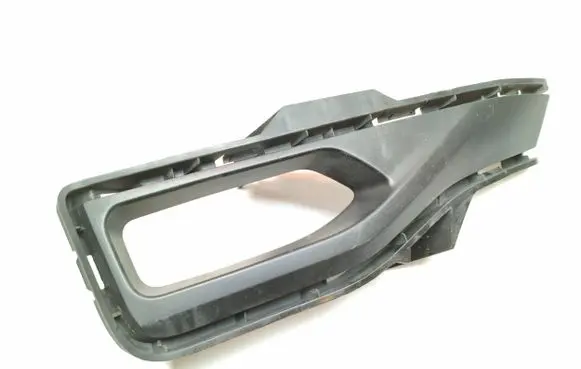 Nissan Leaf II (ZE1) Front fog light trim/grill 622575SK0B