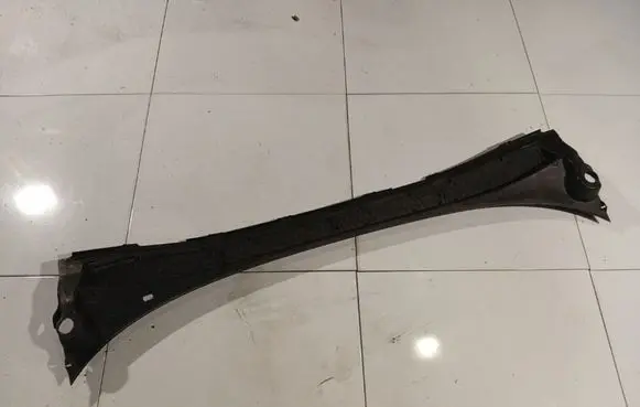 Ford Galaxy Wiper trim