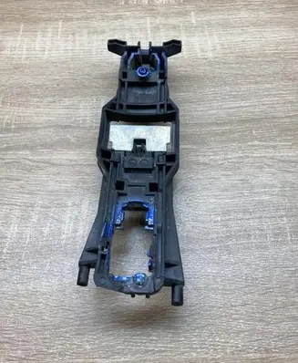 Mercedes-Benz E W211 Front door exterior handle/bracket 2115452301