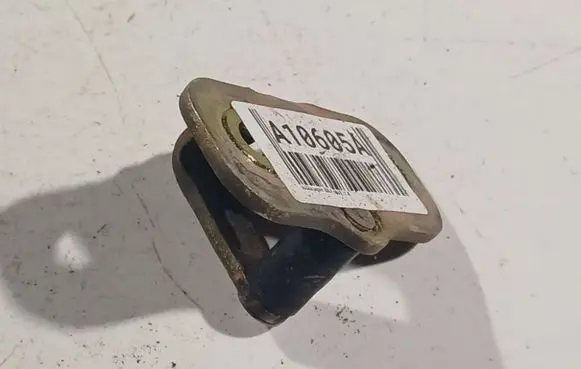 Volkswagen Golf III Rear door lock loop/hook striker 