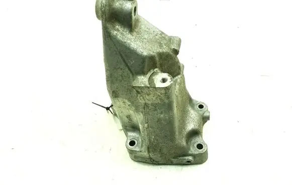 Mercedes-Benz C W205 Engine mounting bracket A6512234304