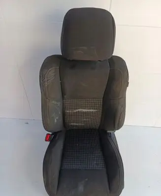 Dodge Challenger Front driver seat 