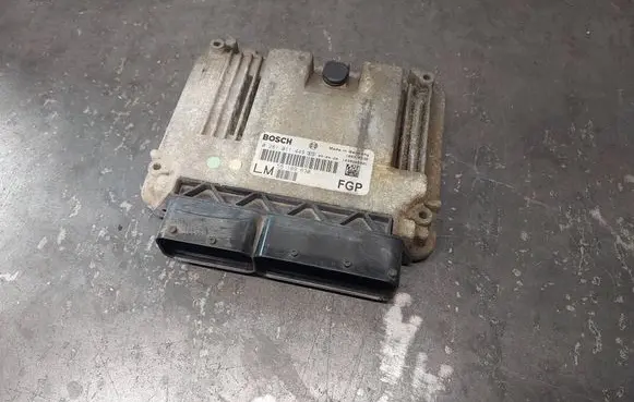 Opel Vectra C Engine control unit/module 55189630 0281011449