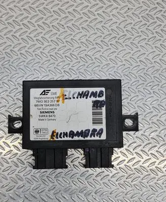 Seat Alhambra (Mk1) Immobilizer control unit/module 98VW19A366DB 7M0953257B 5WK48470