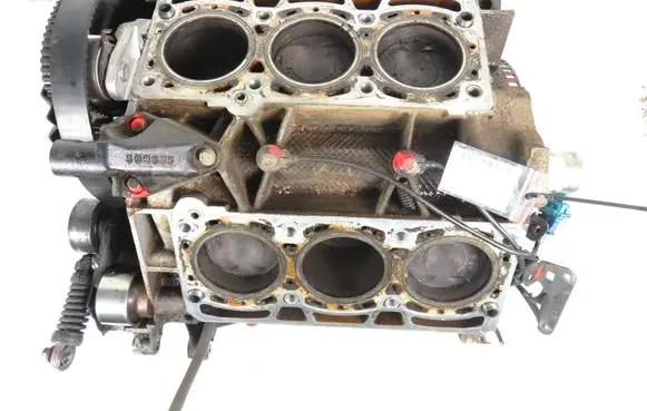 Peugeot 407 Engine block XFV