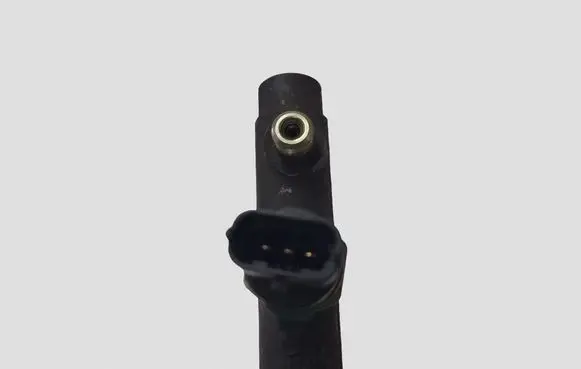 Renault Laguna II Fuel main line pipe 8200347174 0445214015