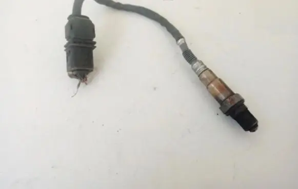 BMW 5 E60 E61 Lambda probe sensor 028004018