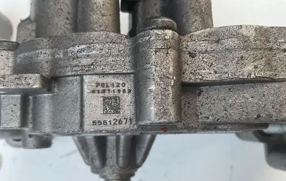 Opel Astra K Oil pump 55512671