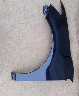 Lexus CT 200H Fender LEXUSCT