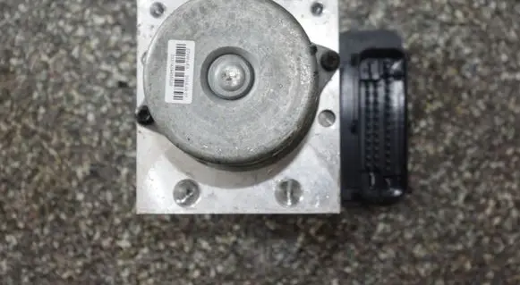 Hyundai i40 ABS Pump BE600031507 589203Z570