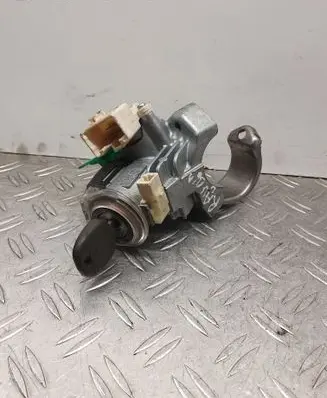 Toyota RAV 4 (XA30) Ignition lock 45020426