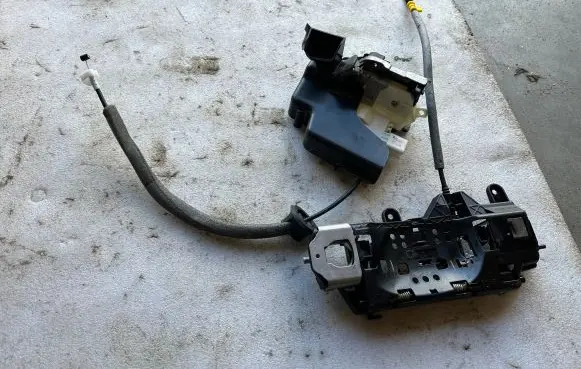 Audi Q5 SQ5 Coupe door lock (next to the handle) 80A837811
