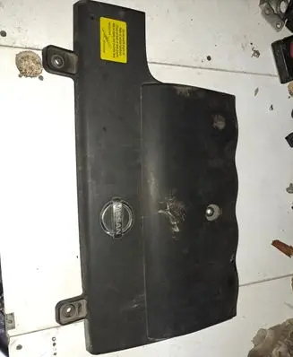 Nissan Primera Engine cover (trim)