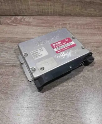 BMW 3 E36 Engine control unit/module ECU 0261200520