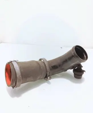 Ford Focus Intercooler hose/pipe AV616C750AC A12422999