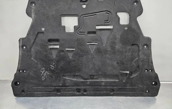 Volvo XC90 Engine splash shield/under tray 32226491