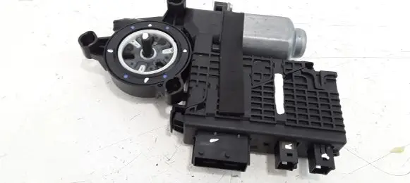 Citroen C4 Grand Picasso Front door window regulator motor 9682495680