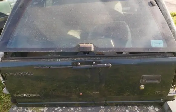 Opel Frontera A Rear windscreen/windshield window 43r001263