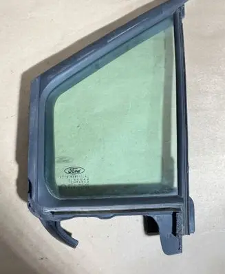 Ford Turneo Courier Front door vent window glass four-door ET76A29711A 43R00098