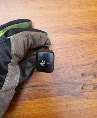 Hyundai Sonata Windscreen/window heater switch 202002962