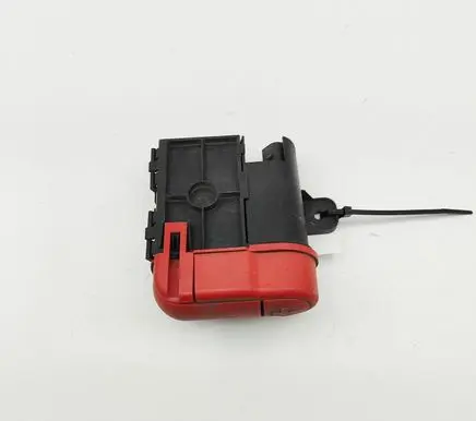 Audi RS Q3 Current control relay 8E0937517