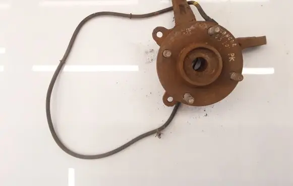 Mitsubishi Lancer Front wheel hub