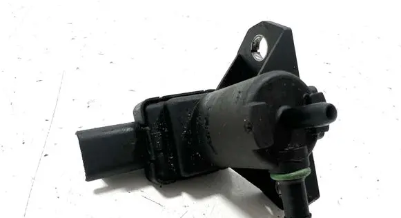 Ford C-MAX II Turbo solenoid valve 9688124580