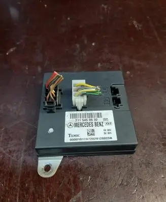 Mercedes-Benz E W211 Comfort/convenience module 2115450532