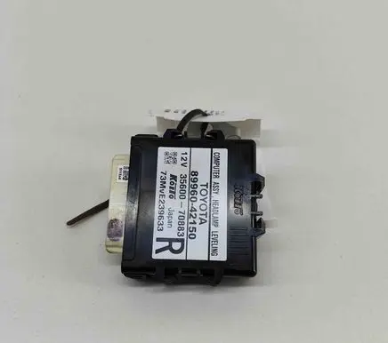 Toyota RAV 4 (XA40) Light module LCM 3560070883 8996042150
